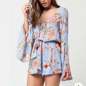 Billabong Sittin Pretty Light Blue Romper Size Medium